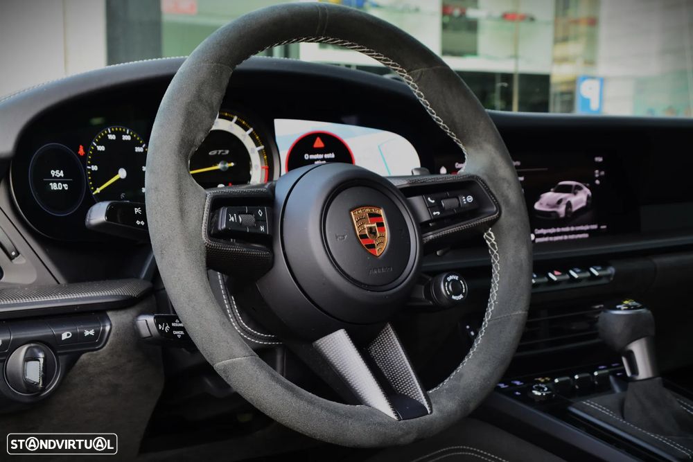 Porsche 911 (992) GT3 PDK - 32