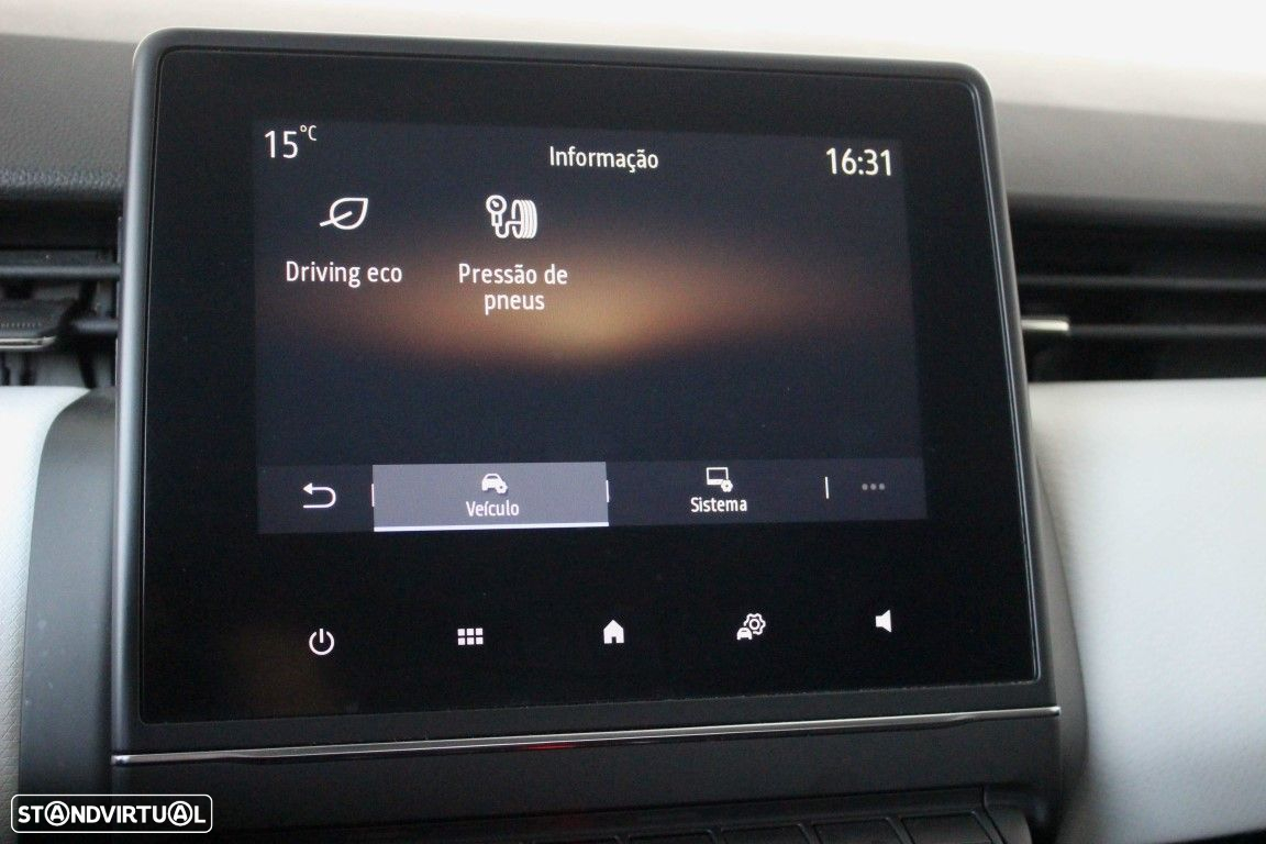 Renault Clio - 30