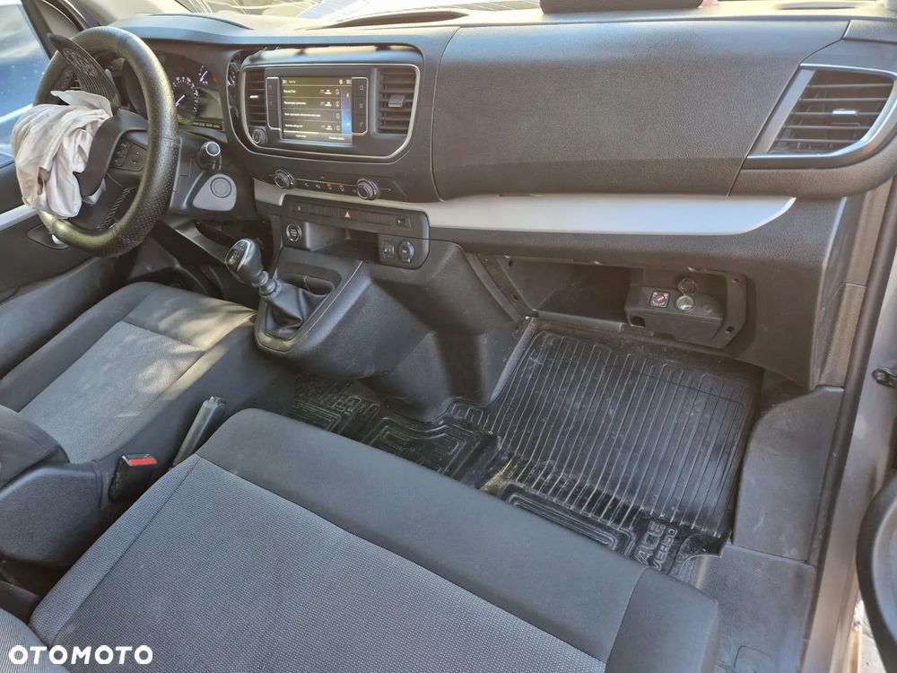 Toyota Proace Verso - 19