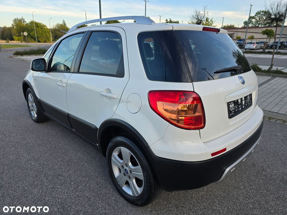 Fiat Sedici 1.6 16V 4x4 Luxury - 26