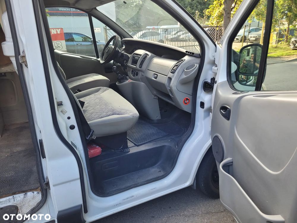 Opel Vivaro - 12