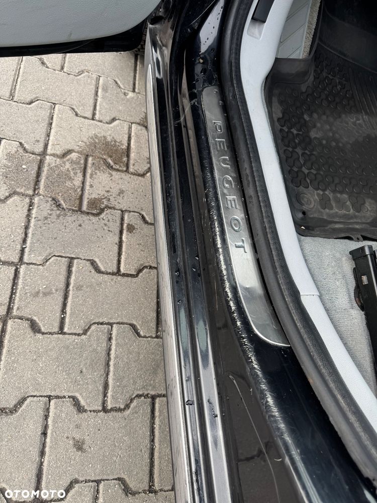 Peugeot 3008 1.6 Allure - 19