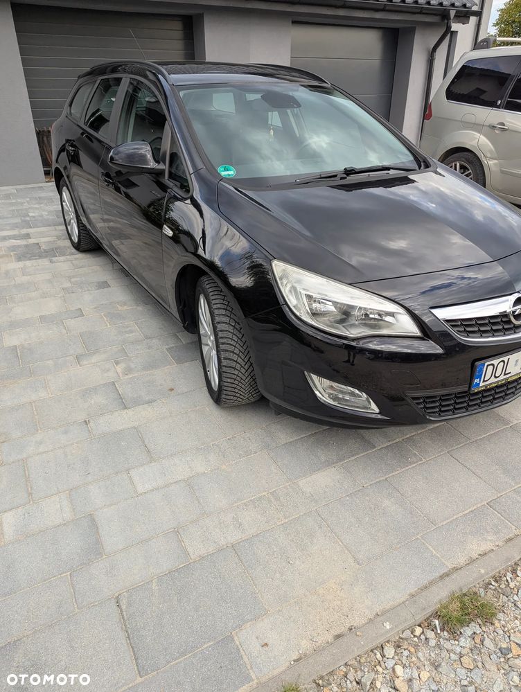 Opel Astra 1.4 Turbo Edition Sport - 1
