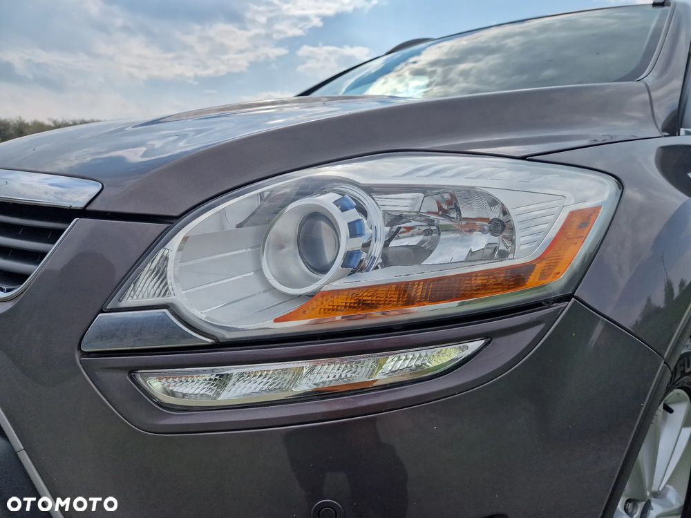 Ford Kuga 2.0 TDCi 4x4 Titanium - 22