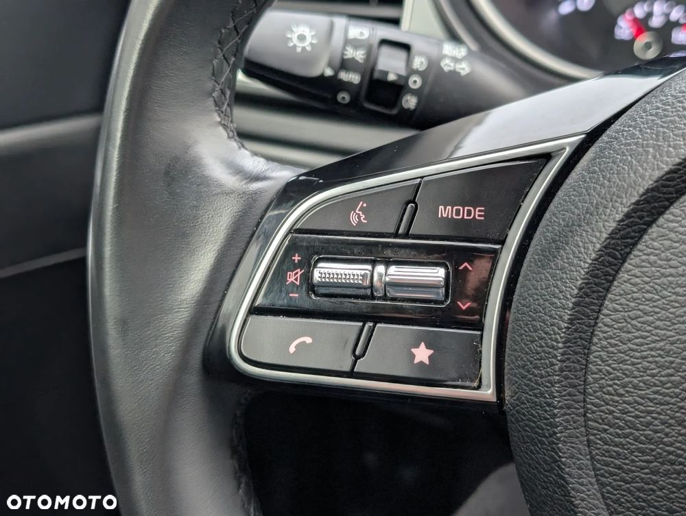 Kia XCeed 1.5 T-GDI M - 26