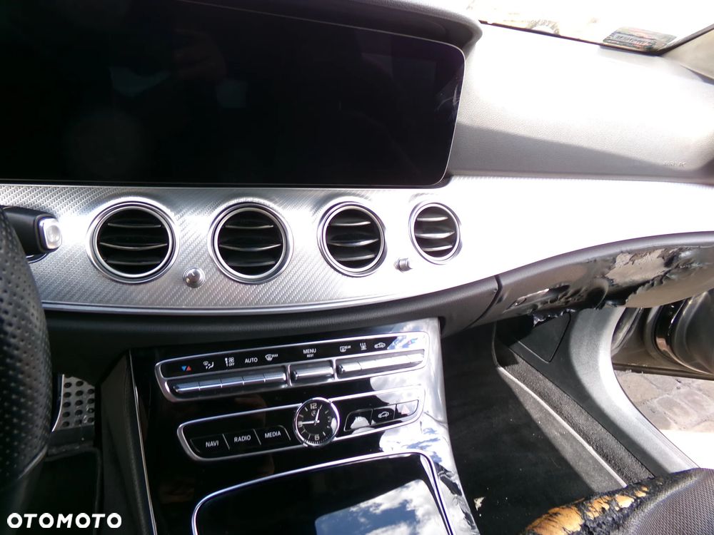 Mercedes-Benz Klasa E 220 d 4Matic All-Terrain 9G-TRONIC Avantgarde - 13