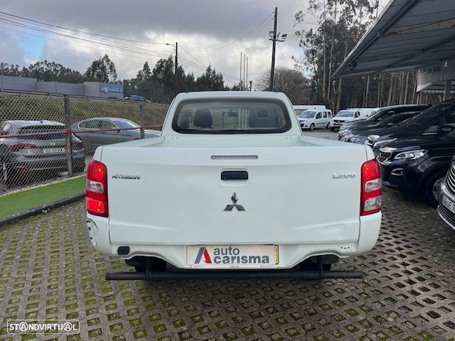 Mitsubishi L200 CLUB 4X4 154 cv 3Lug. - 6