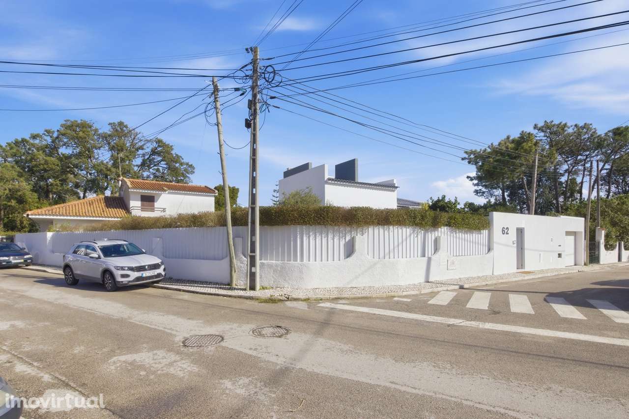 MORADIA T6 COM PISCINA | CHARNECA DE CAPARICA - Grande imagem: 2/60