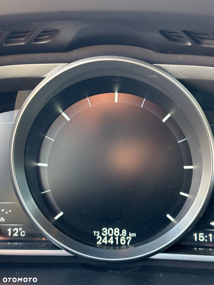 Volvo V40 D4 Drive-E R-Design Summum - 11