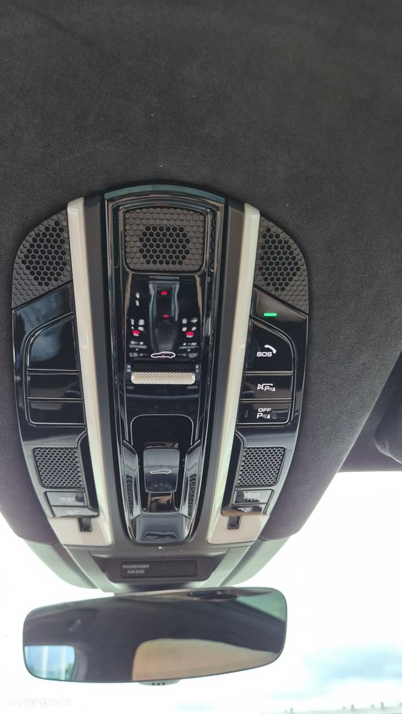 Porsche Cayenne S - 12
