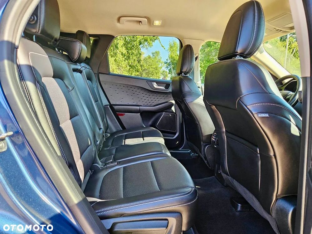 Ford Escape 2.0 EcoBoost AWD Titanium - 14