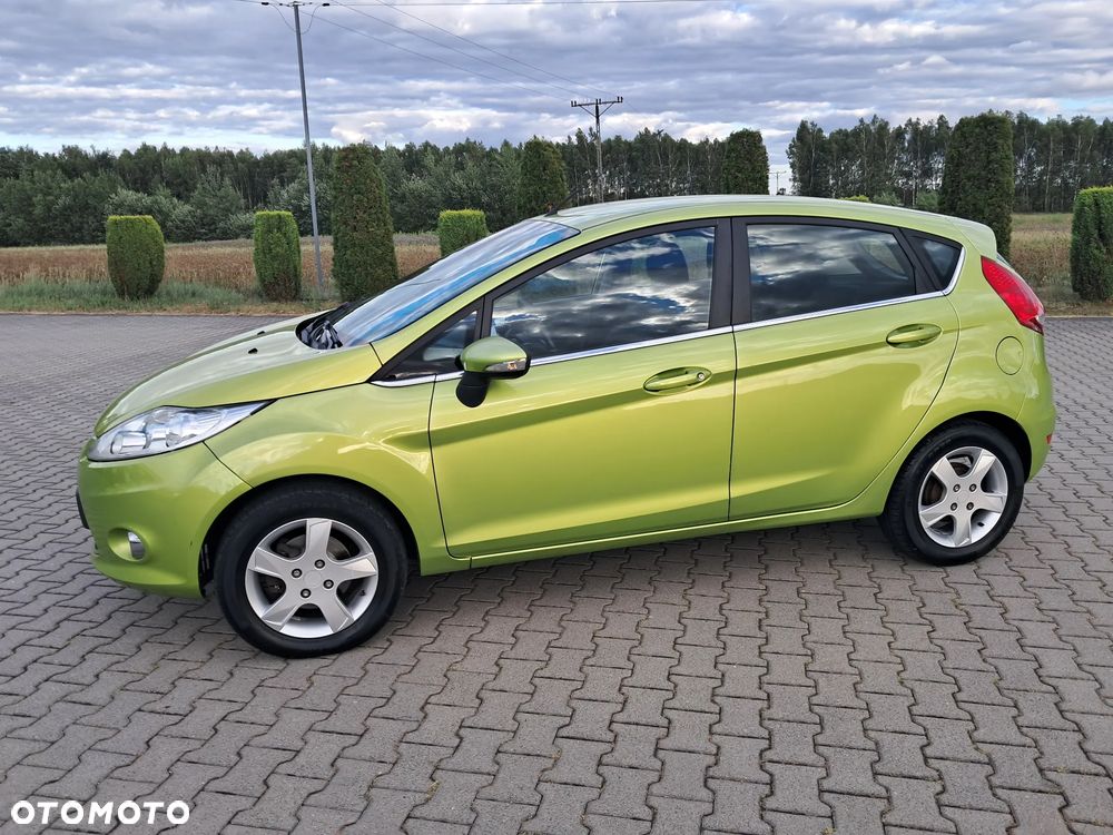 Ford Fiesta 1.25 Celebration - 14