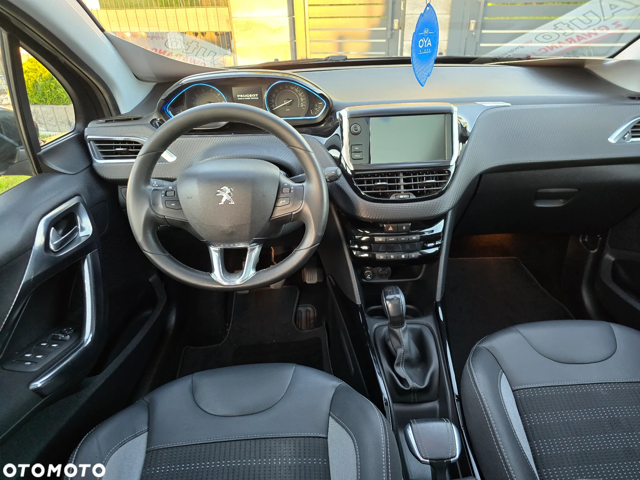 Peugeot 2008 1.2 Pure Tech GPF Allure S&S - 13