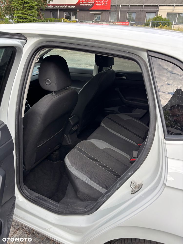 Volkswagen Polo 1.0 TSI Special Edition - 11