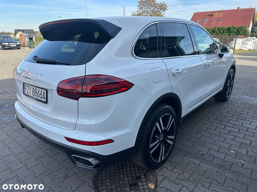 Porsche Cayenne Diesel Platinum Edition - 18