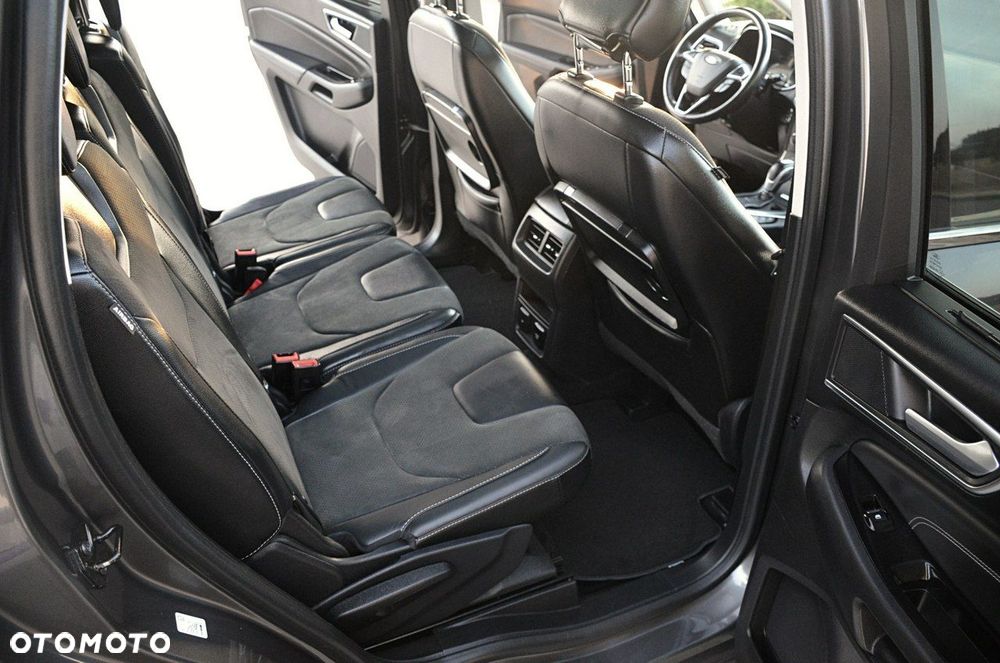 Ford S-Max - 16