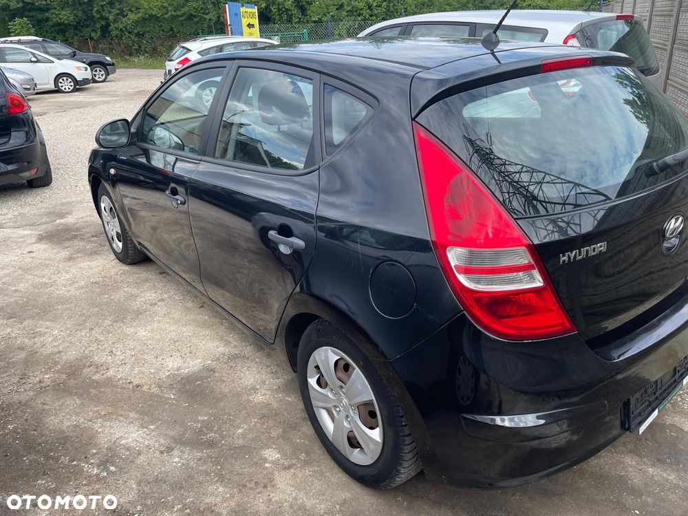 Hyundai i30 1.4 Classic - 10