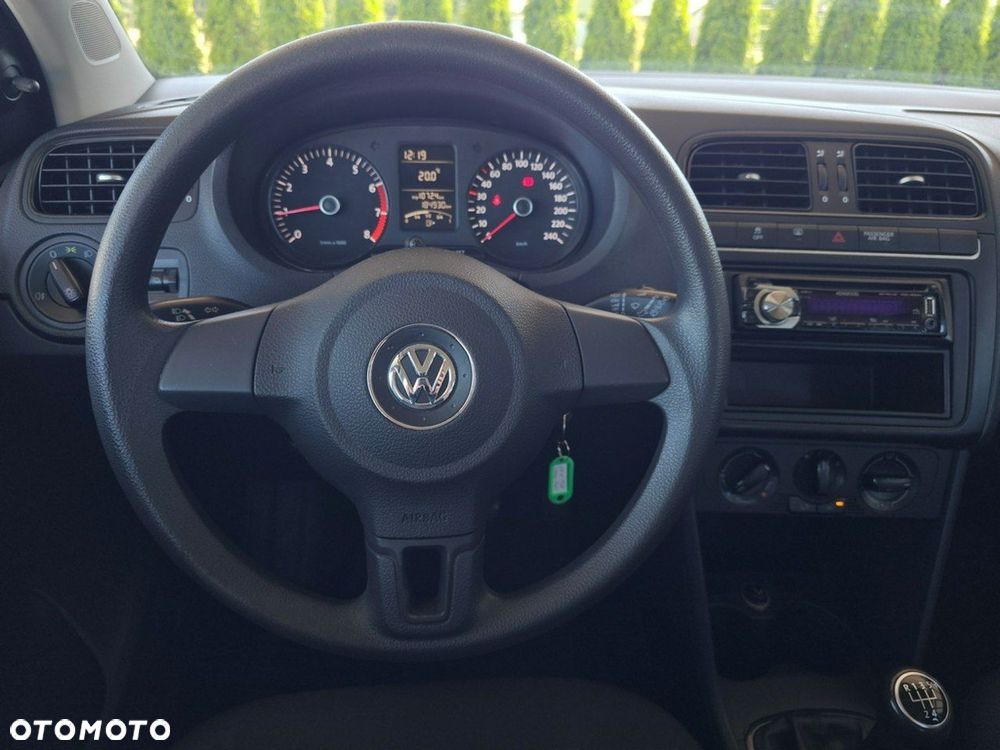 Volkswagen Polo - 13