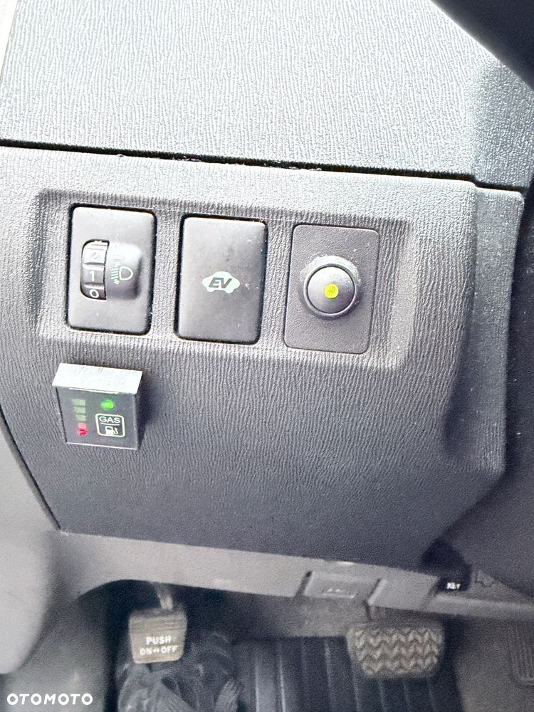 Toyota Prius 1.5 VVT-i Prestige - 22