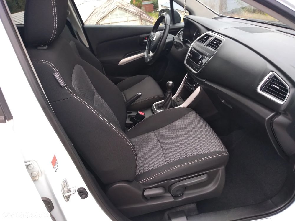Suzuki SX4 S-Cross - 23