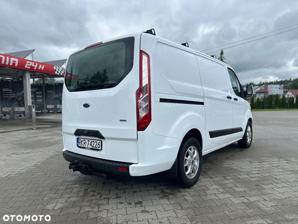 Ford Transit Custom - 11
