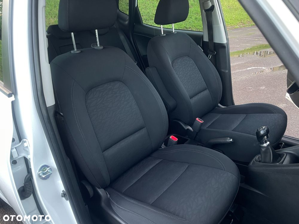 Hyundai ix20 - 16