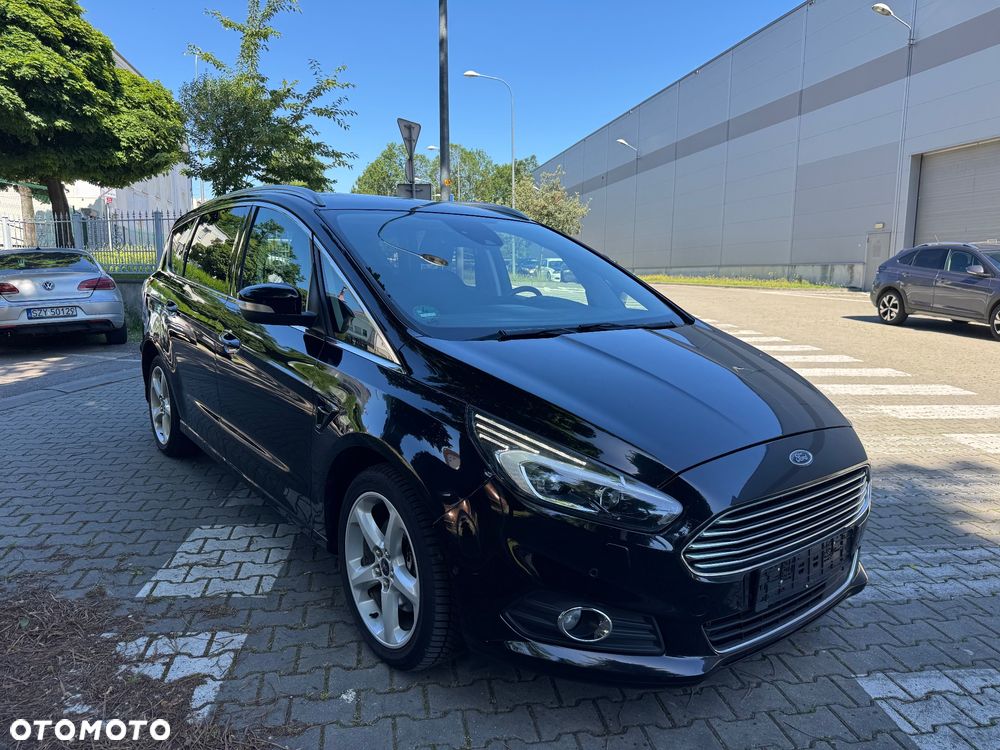 Ford S-Max - 12