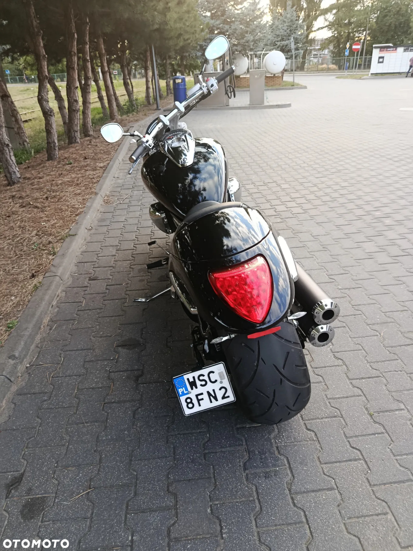 Suzuki Intruder - 7