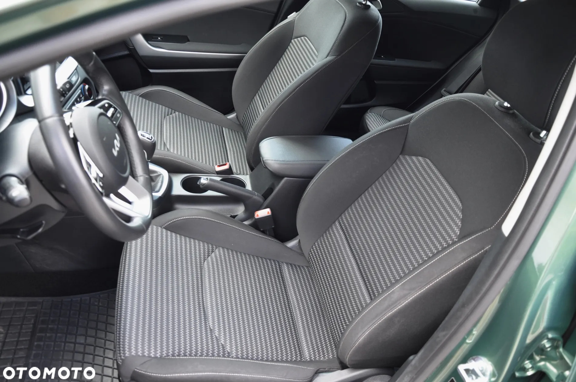 Kia Ceed 1.5 T-GDI M - 13