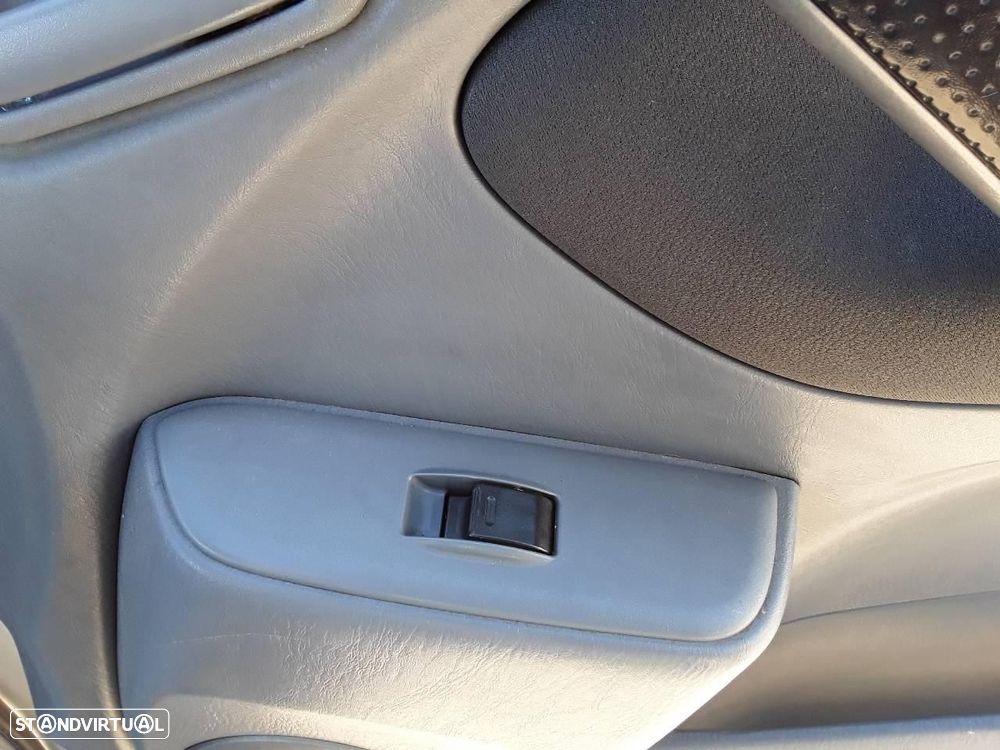 COMANDO DO ELEVADOR FRENTE DIREITO TOYOTA RAV4 A2 - 1