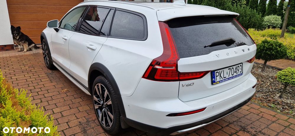 Volvo V60 Cross Country - 4