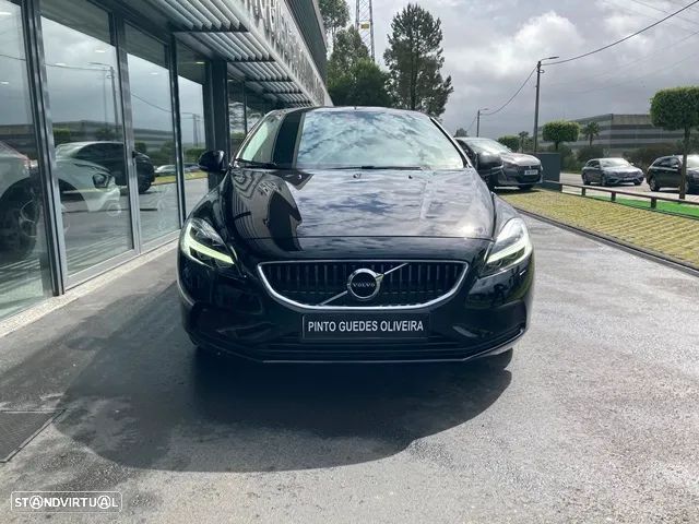 Volvo V40 T2 Momentum - 2