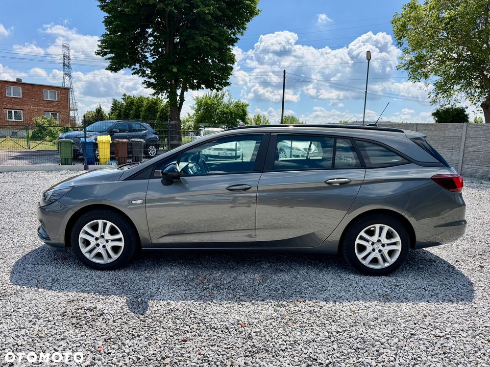 Opel Astra - 2