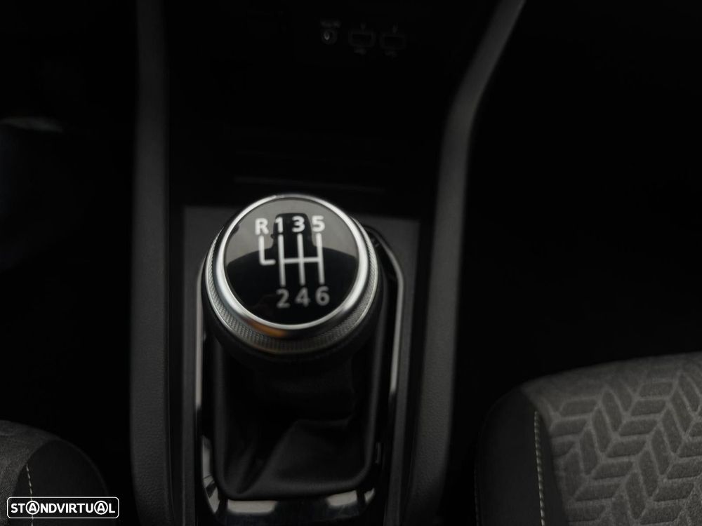 Renault Clio 1.0 TCe Evolution - 17