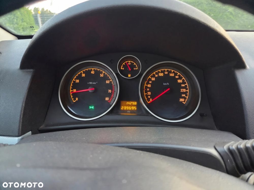 Opel Astra 1.6 Sport - 9