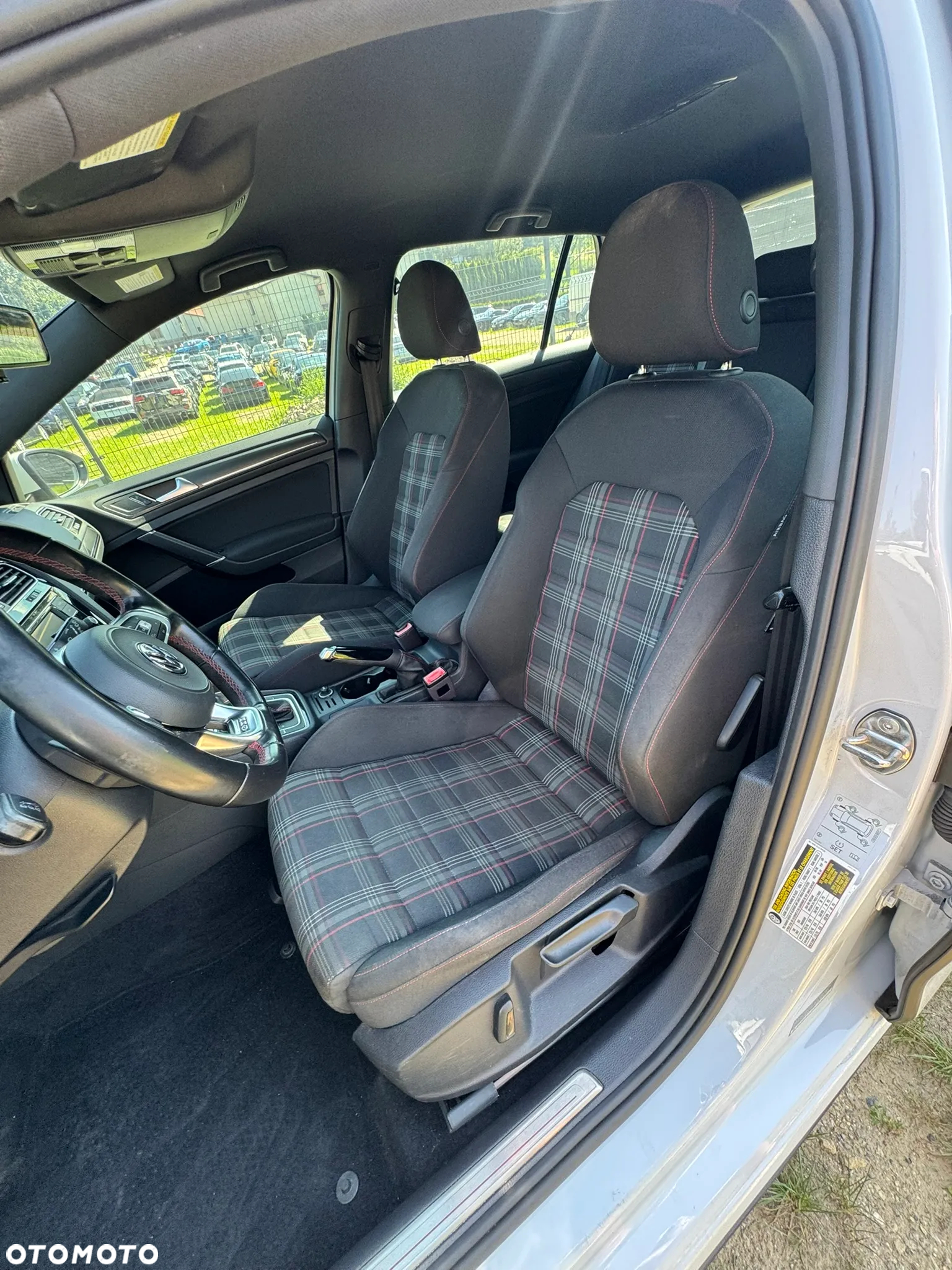 Volkswagen Golf VII 2.0 TSI BMT GTI DSG - 16