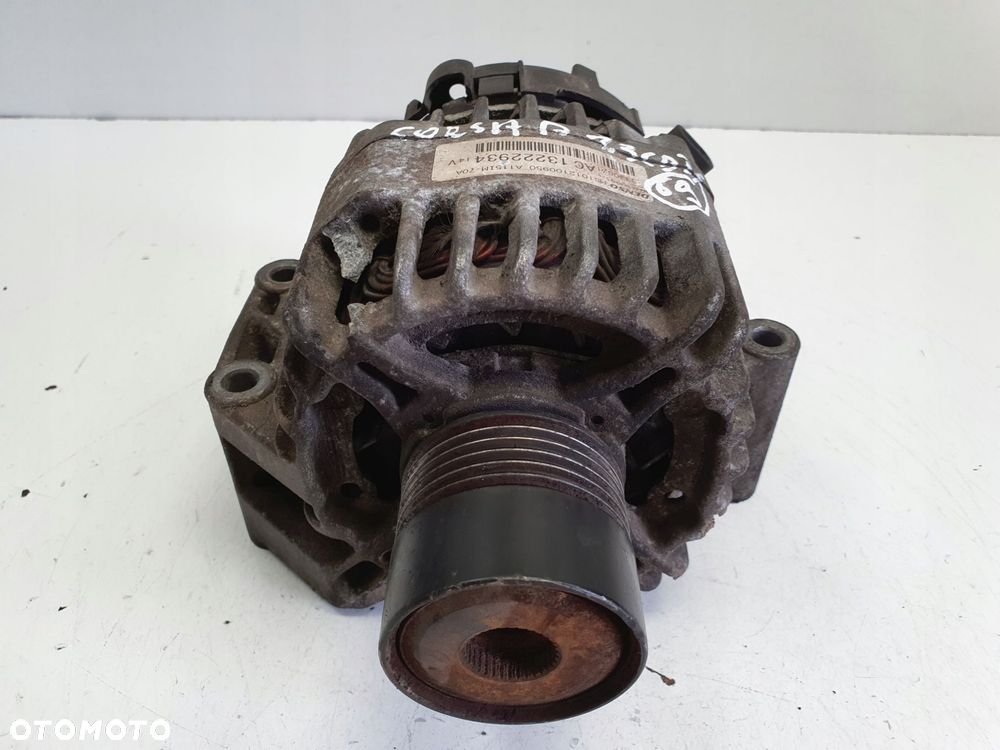 ALTERNATOR Opel Corsa D 1.3 CDTI _ denso 13222934 70A - 3
