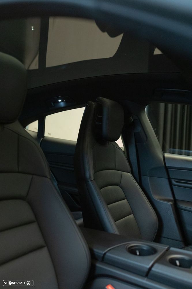 Porsche Taycan Bateria Performance Plus - 41