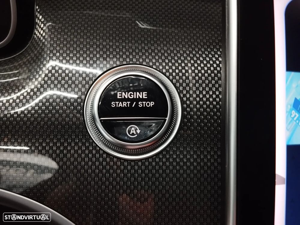 Mercedes-Benz C 300 d AMG Line - 28