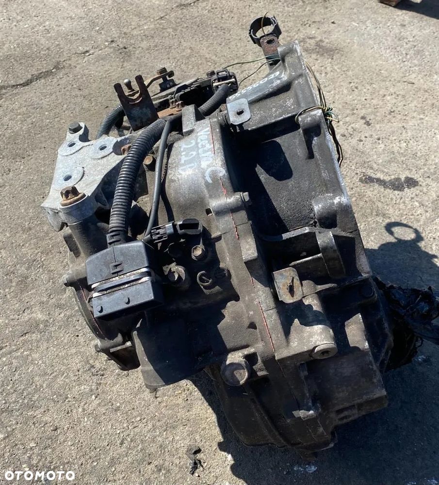 SKRZYNIA BIEGÓW OPEL VECTRA C 2.2 BENZYNA 55556023 - 2