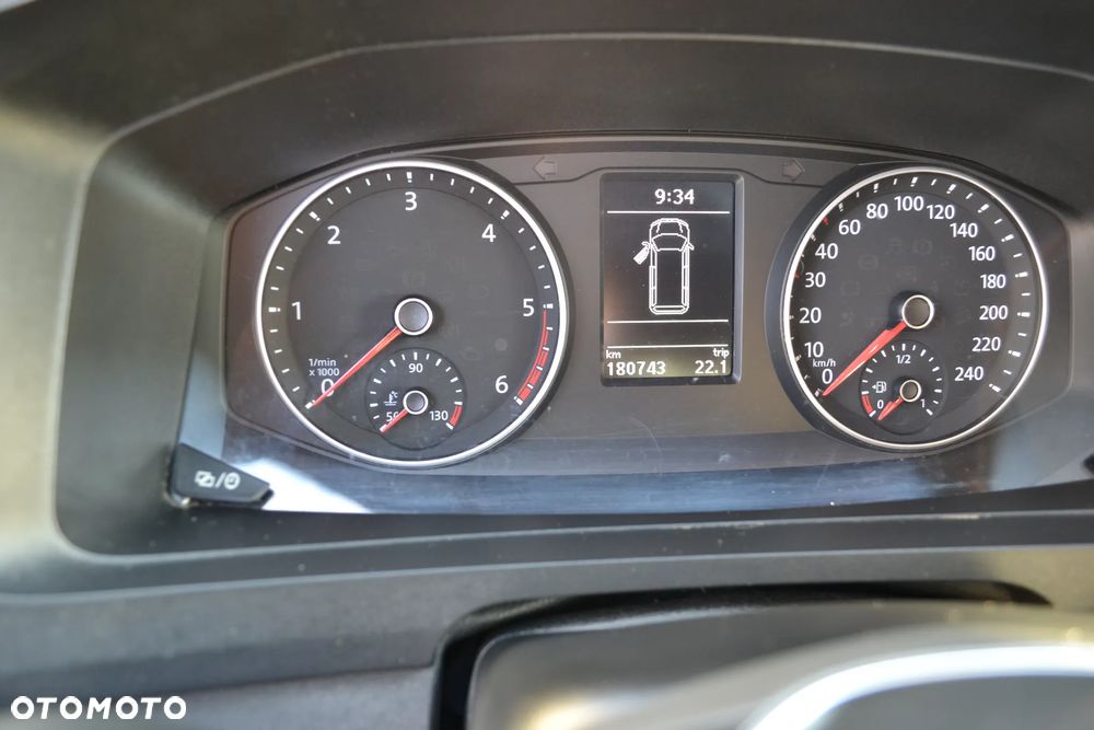 Volkswagen Transporter - 19