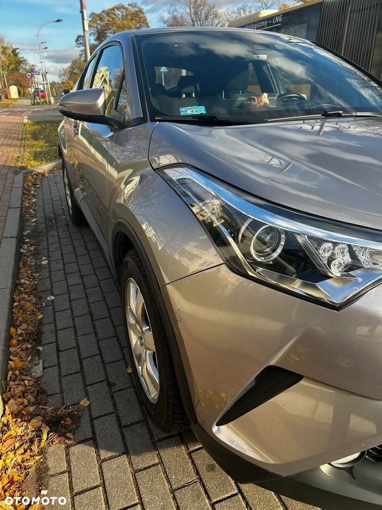 Toyota C-HR 1.2 T Premium - 1
