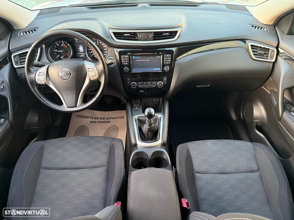 Nissan Qashqai 1.5 dCi N-Connecta - 21