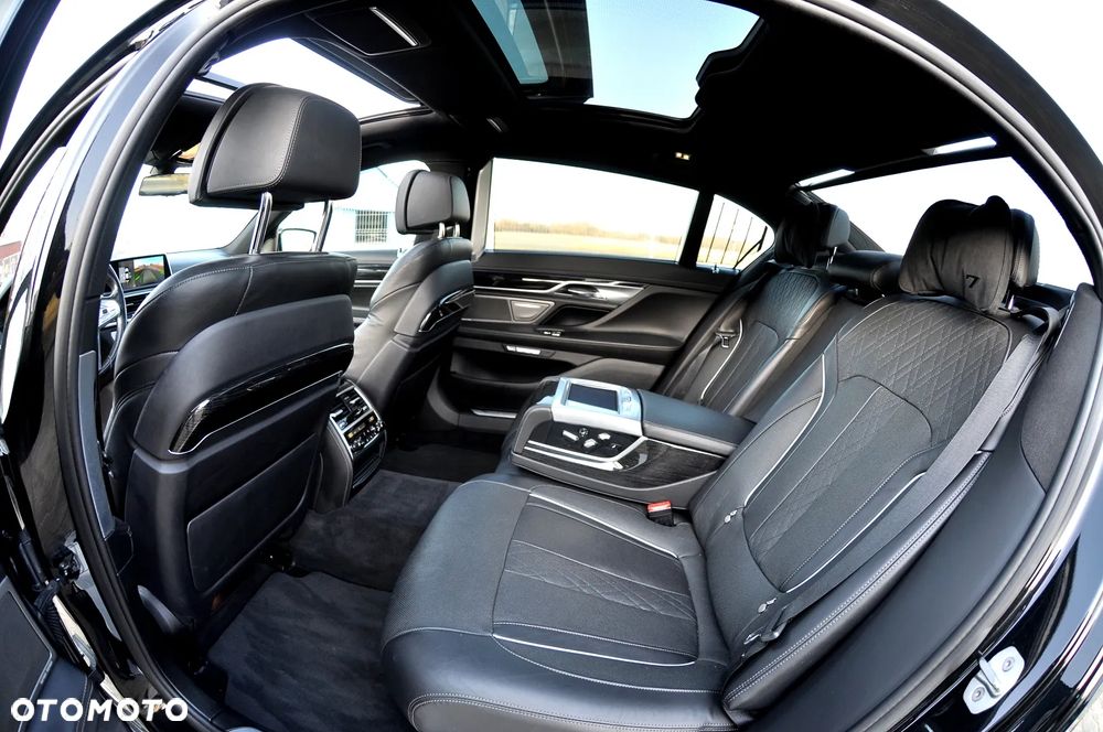 BMW Seria 7 - 25