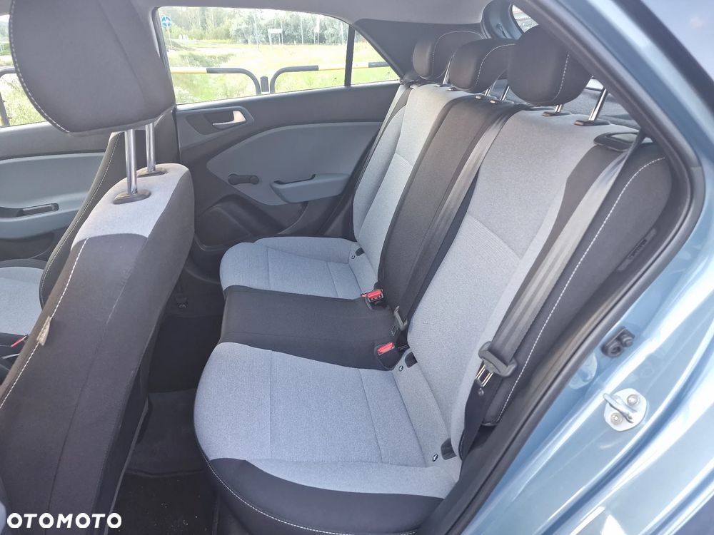 Hyundai i20 1.2 BlueDrive Elegant - 33