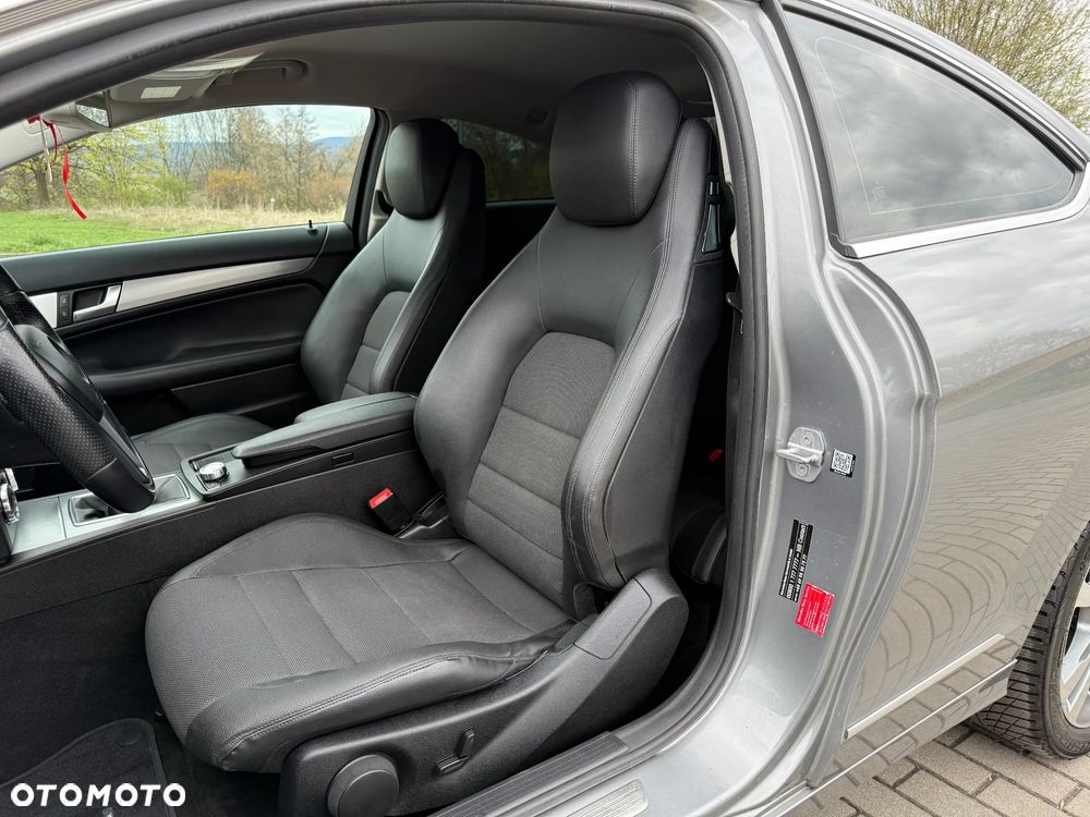 Mercedes-Benz Klasa C 180 BlueEFFICIENCY - 12