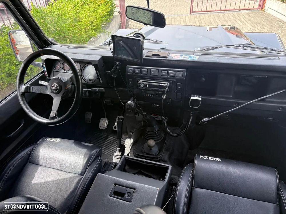 Land Rover Defender 90 2.5 Td5 S - 36