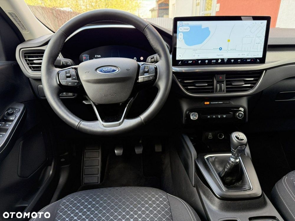 Ford Kuga - 17