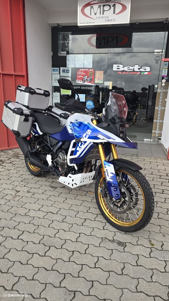 Suzuki DL 800 Heritage Tourer - 7