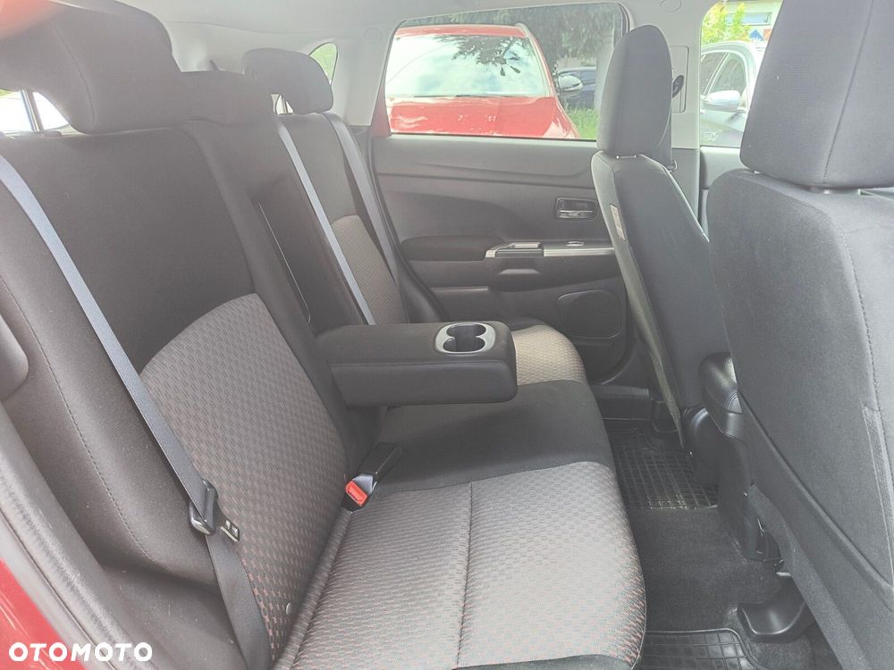 Mitsubishi ASX - 13